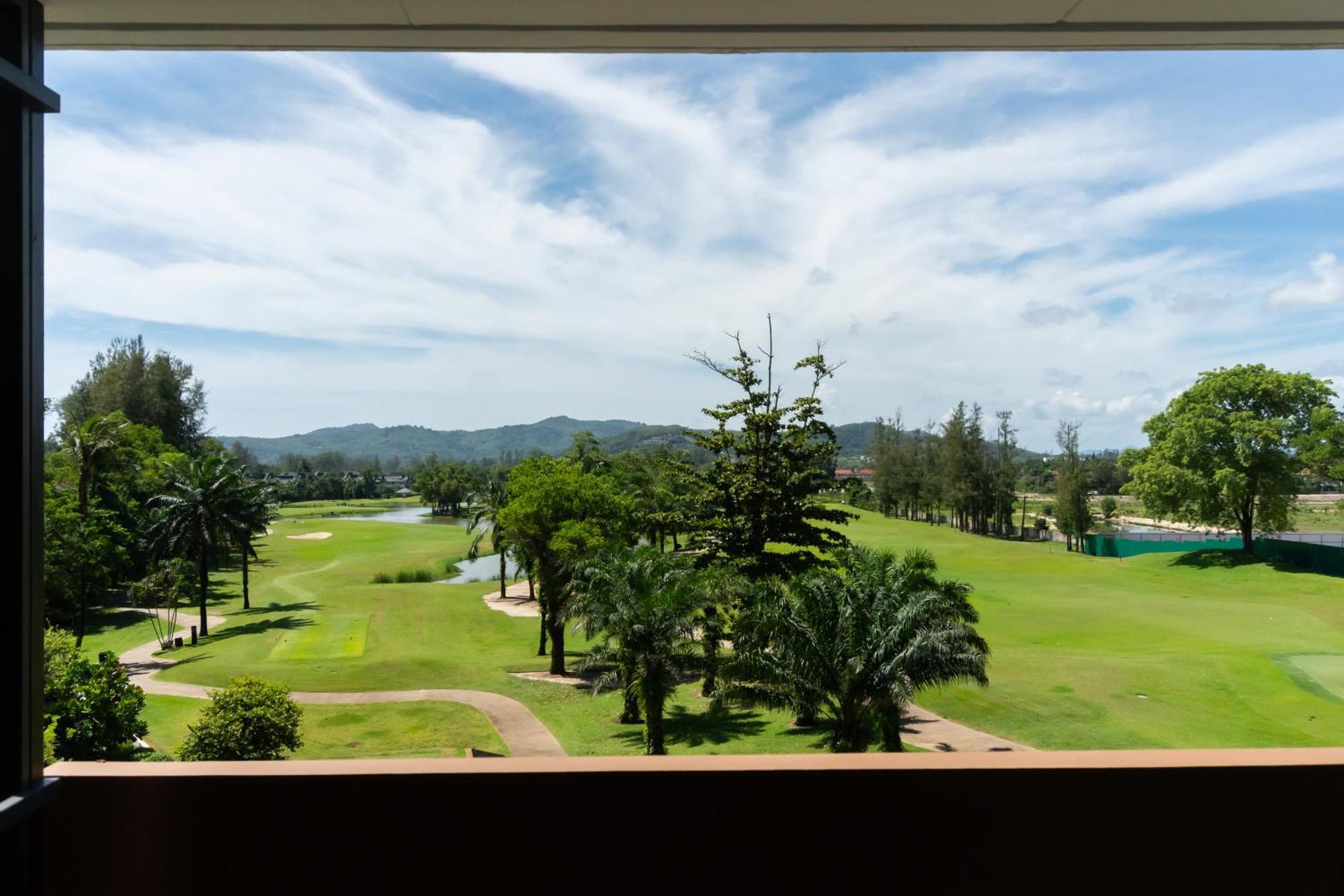 Skypark Apartments By Laguna Phuket Пляж Банг Тао Экстерьер фото